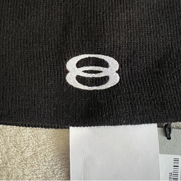Balenciaga Unity Sports Logo Embroidered Beanie - Picture 3 of 6